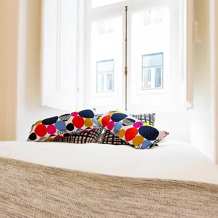 Apartment Downtown Classic By Homing *