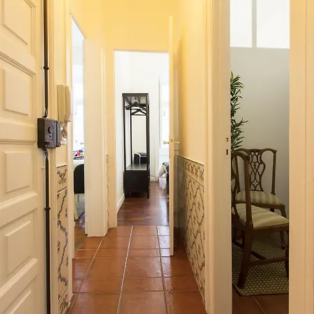 Apartment Downtown Classic By Homing *