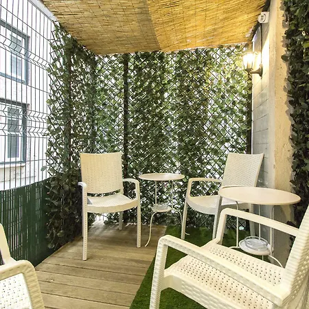 Downtown Classic By Homing Apartment *