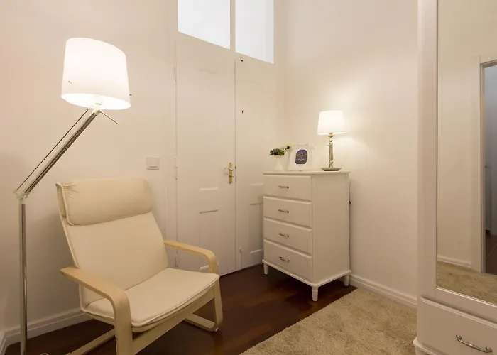 Downtown Classic By Homing